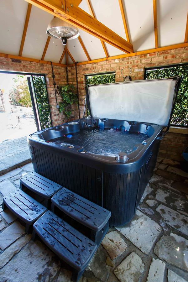 Retreat View With Private Hot Tub *